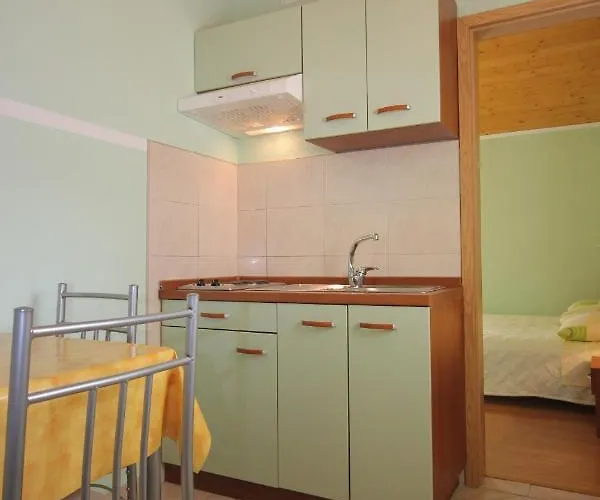 Apartment With Parking Space - 8531 Vis