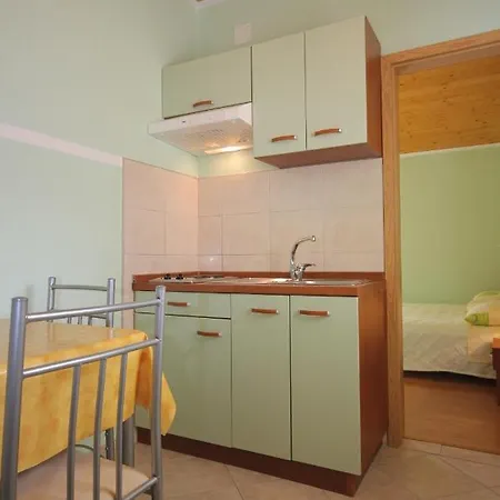 Appartement With Parking Space - 8531 Vis